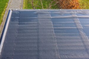 toiture plate à coronmeuse rénovée par Nulens Toiture